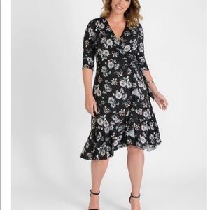 Kiyonna Floral wrap dress Size 2x New with tags
